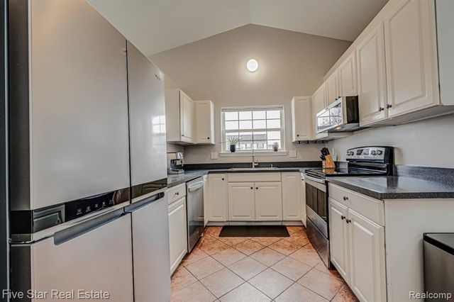 7511 Bermuda Dunes, Ypsilanti, MI 48197