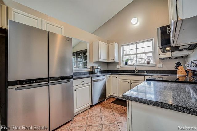 7511 Bermuda Dunes, Ypsilanti, MI 48197