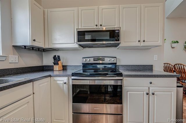 7511 Bermuda Dunes, Ypsilanti, MI 48197