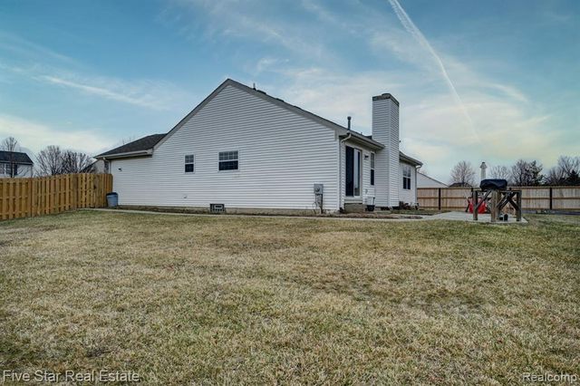 7511 Bermuda Dunes, Ypsilanti, MI 48197