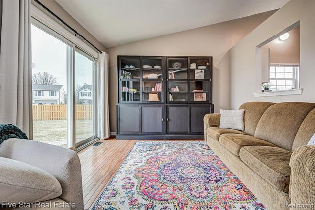 7511 Bermuda Dunes, Ypsilanti, MI 48197