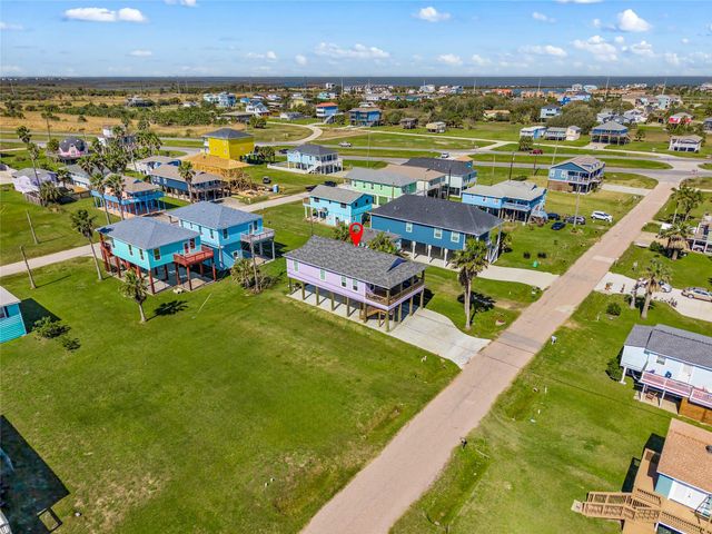 4028 Surf Drive, Galveston, TX 77554