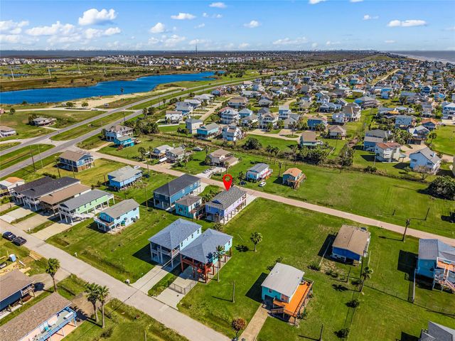 4028 Surf Drive, Galveston, TX 77554