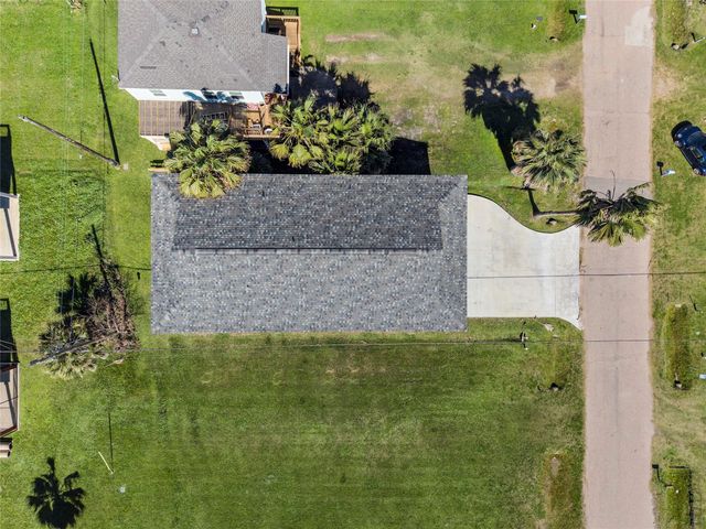 4028 Surf Drive, Galveston, TX 77554