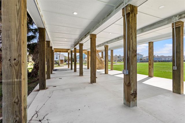 4028 Surf Drive, Galveston, TX 77554