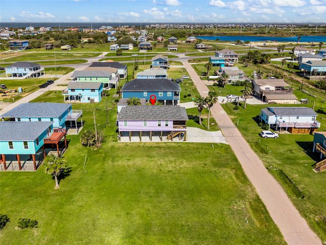 4028 Surf Drive, Galveston, TX 77554