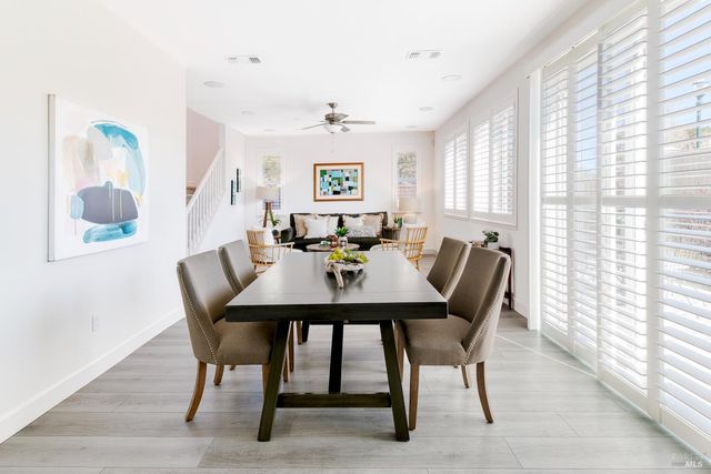 704 Granite Ln, Fairfield, CA 94534