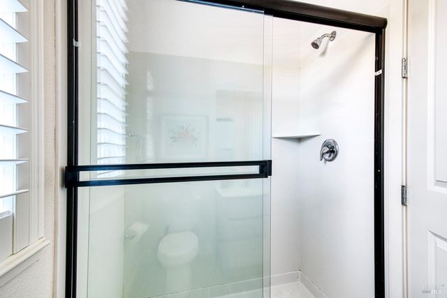 704 Granite Ln, Fairfield, CA 94534