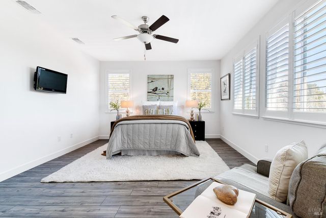 704 Granite Ln, Fairfield, CA 94534