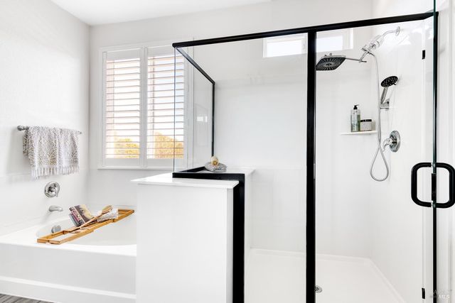 704 Granite Ln, Fairfield, CA 94534