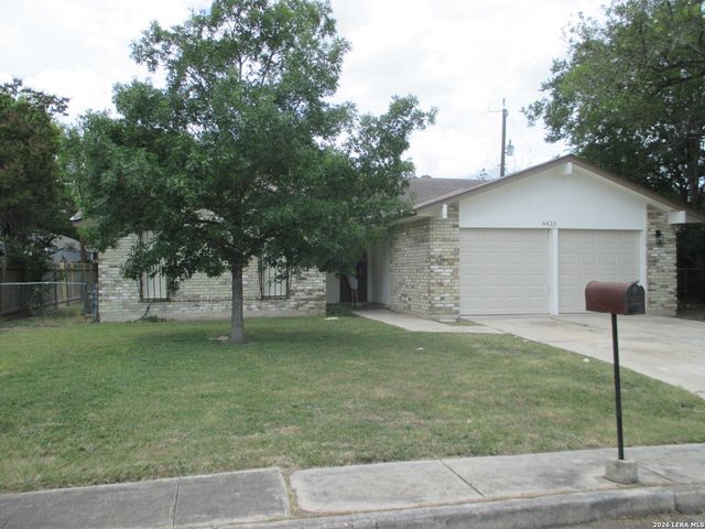 4423 HICKORY HILL DR, Kirby, TX 78219