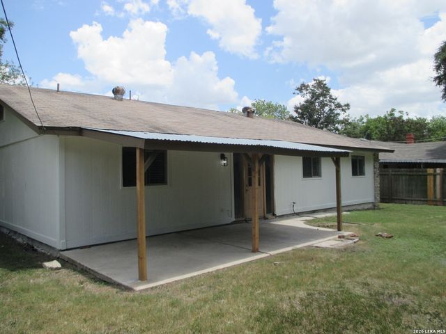 4423 HICKORY HILL DR, Kirby, TX 78219