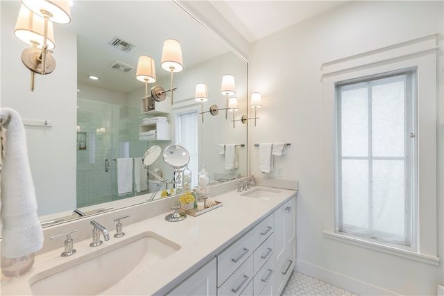 111 Center Lane, Port Aransas, TX 78373