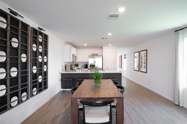 920 Lago Laceno Lane, Huffman, TX 77336