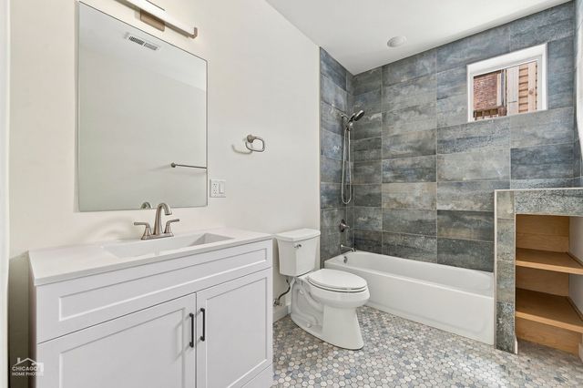 1118 W 19th Street 1, Chicago, IL 60608