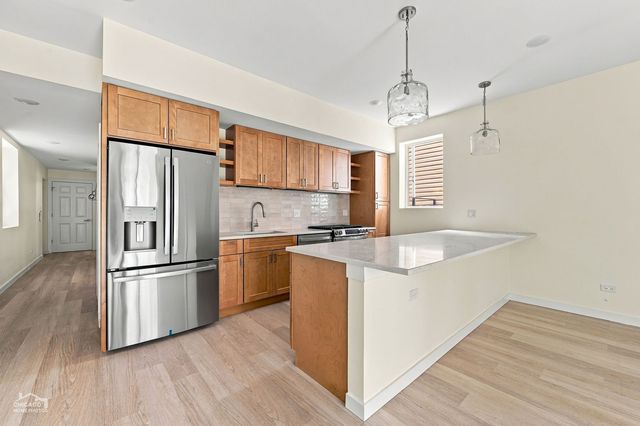 1118 W 19th Street 1, Chicago, IL 60608
