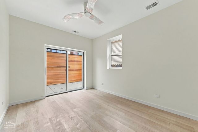 1118 W 19th Street 1, Chicago, IL 60608