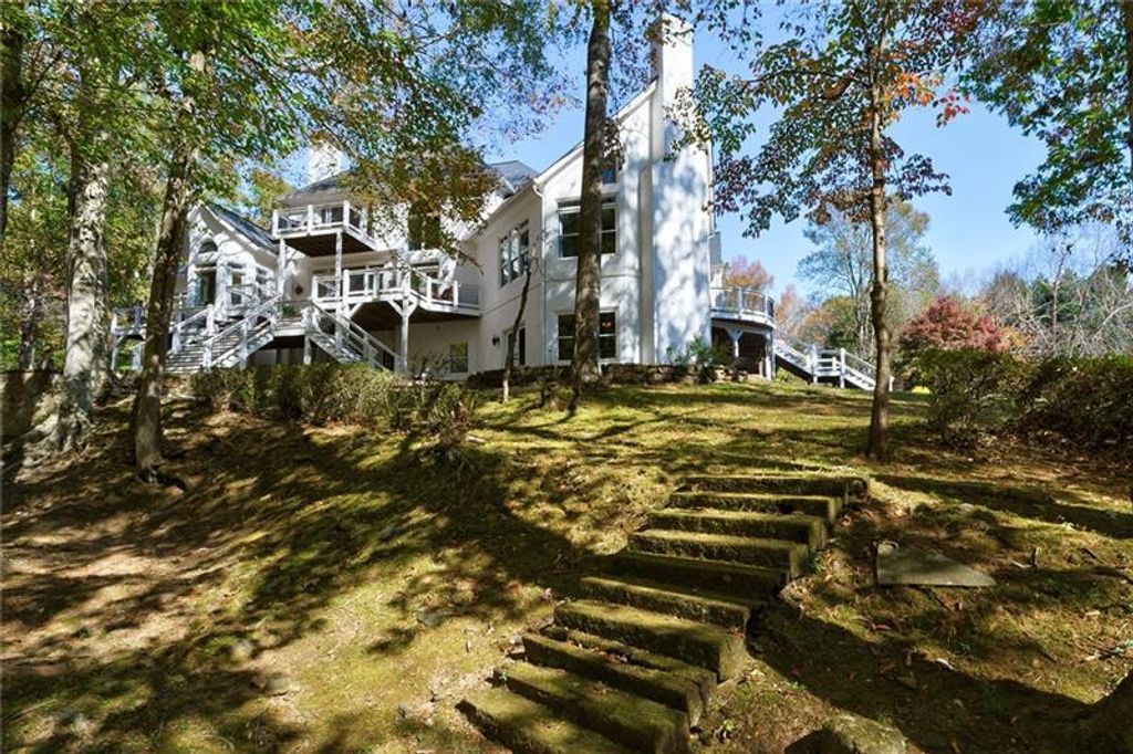 Image 24 of property listing at 1801 Birmingham Road, Milton, GA 30004