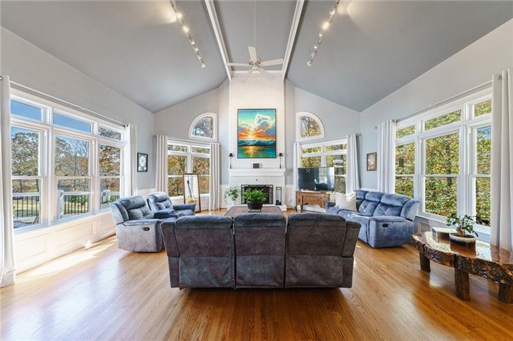 Image 40 of property listing at 1801 Birmingham Road, Milton, GA 30004