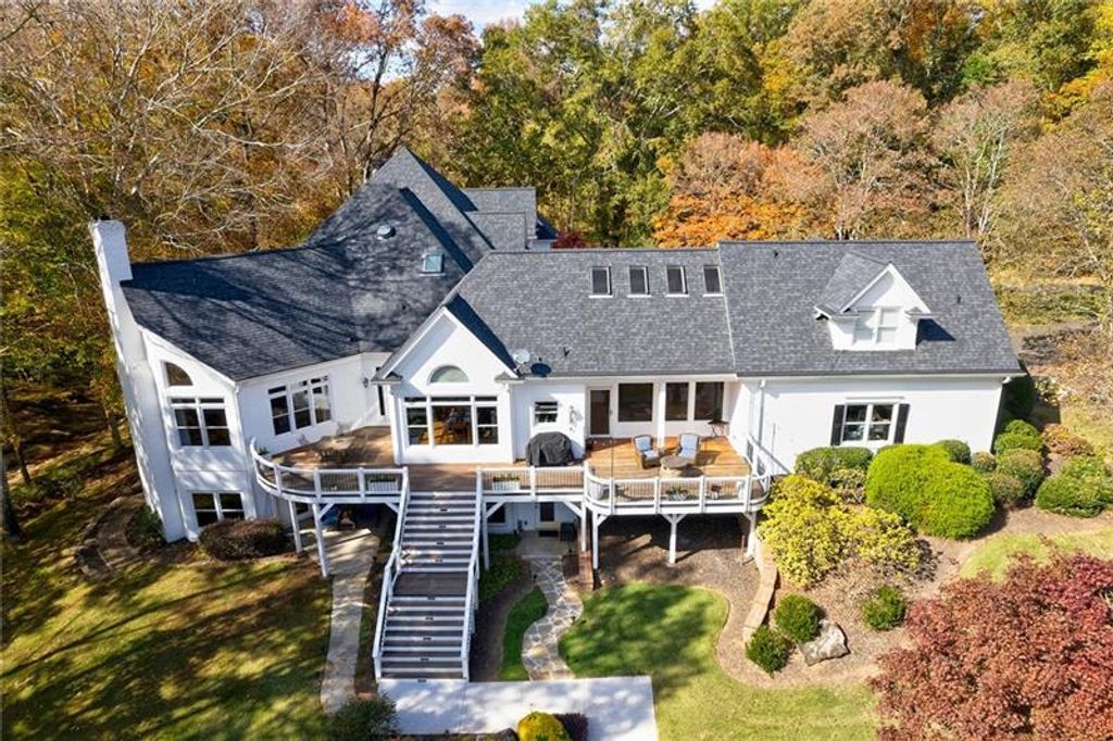 Image 76 of property listing at 1801 Birmingham Road, Milton, GA 30004