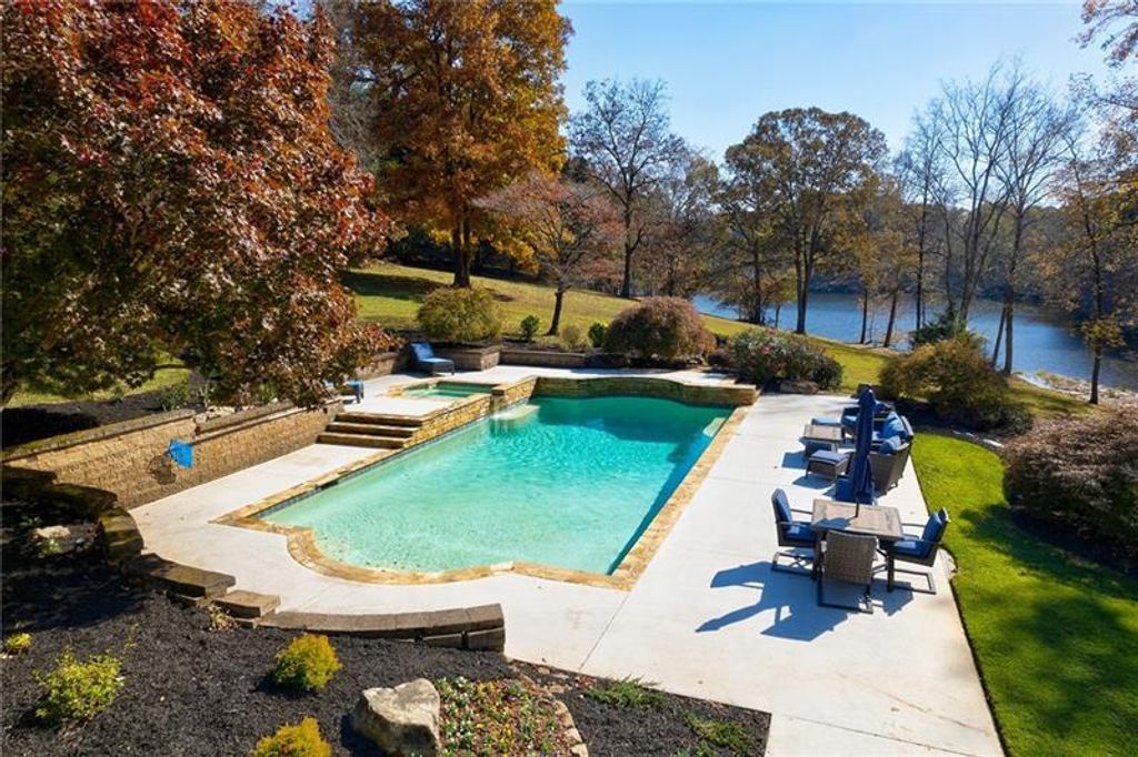 Image 81 of property listing at 1801 Birmingham Road, Milton, GA 30004