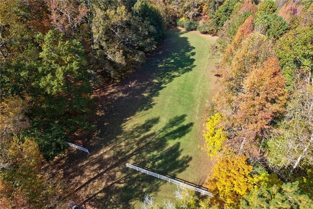 Image 88 of property listing at 1801 Birmingham Road, Milton, GA 30004