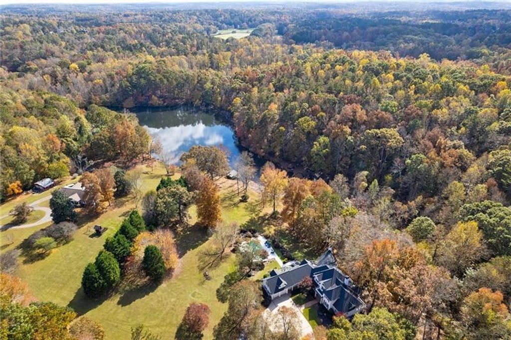 Image 89 of property listing at 1801 Birmingham Road, Milton, GA 30004