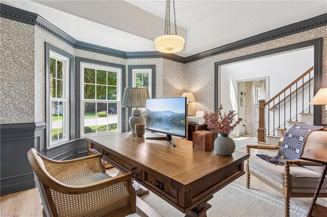 18 Emmaus RD, Poquoson, VA 23662