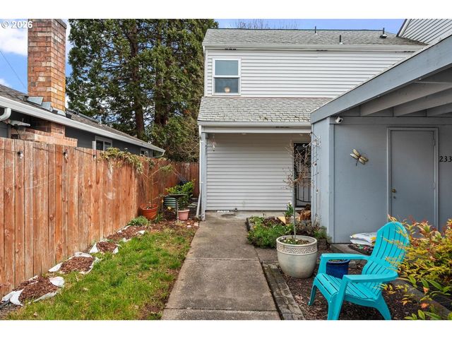 2338 Se 124TH Ave, Portland, OR 97233