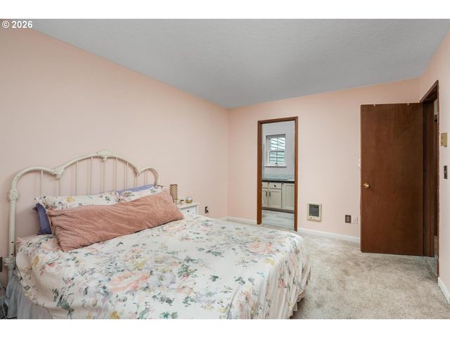 2338 Se 124TH Ave, Portland, OR 97233