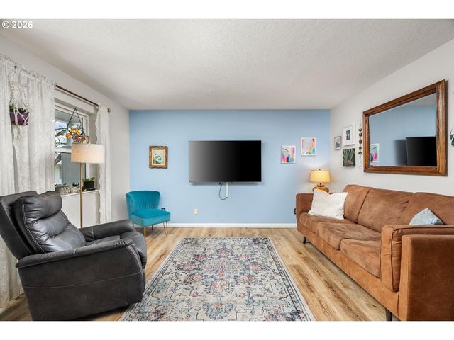 2338 Se 124TH Ave, Portland, OR 97233