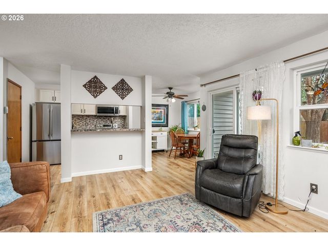 2338 Se 124TH Ave, Portland, OR 97233