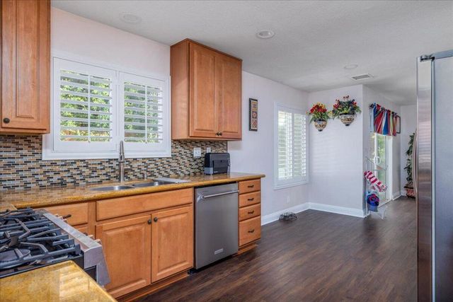 49070 Tango Court, La Quinta, CA 92253