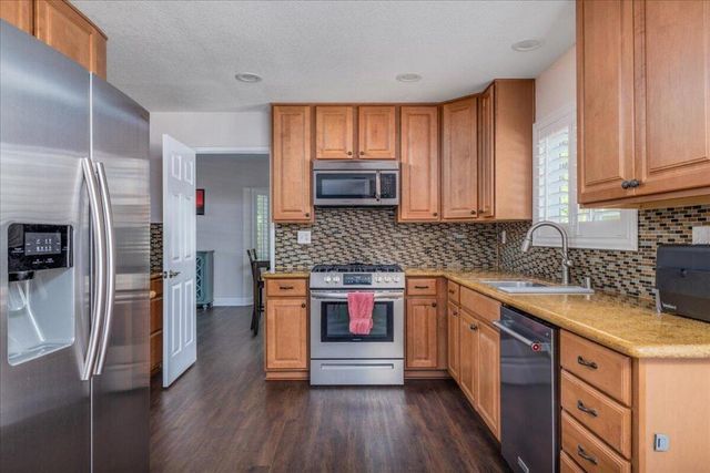 49070 Tango Court, La Quinta, CA 92253