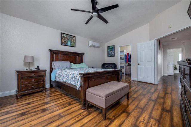 49070 Tango Court, La Quinta, CA 92253