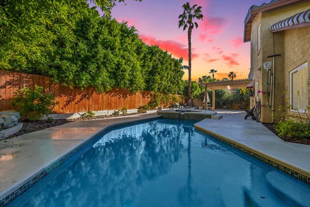 49070 Tango Court, La Quinta, CA 92253