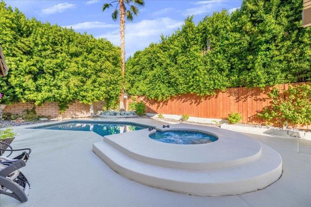 49070 Tango Court, La Quinta, CA 92253