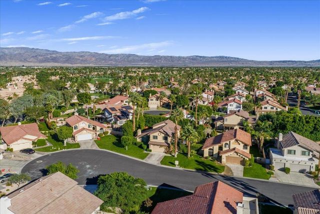 49070 Tango Court, La Quinta, CA 92253