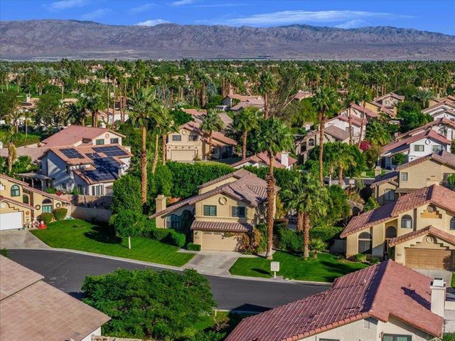 49070 Tango Court, La Quinta, CA 92253