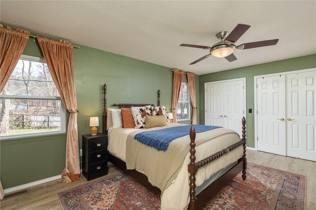 1716 Rayview Drive, Fayetteville, AR 72703