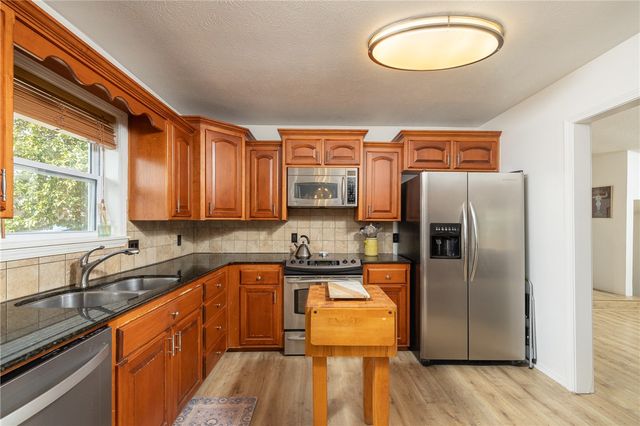 1716 Rayview Drive, Fayetteville, AR 72703