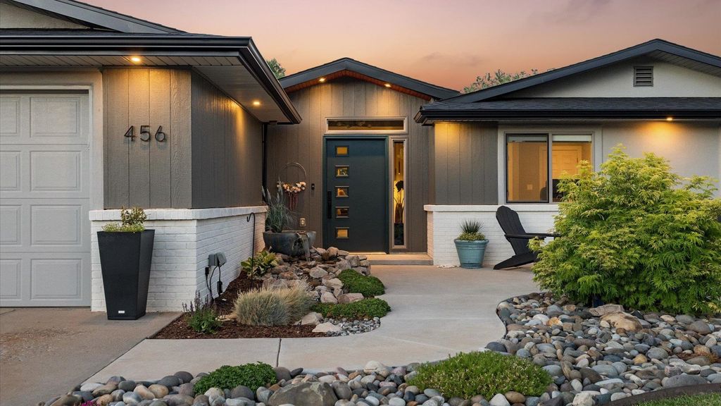 456 Meadows Way, Grand Junction, CO 81507