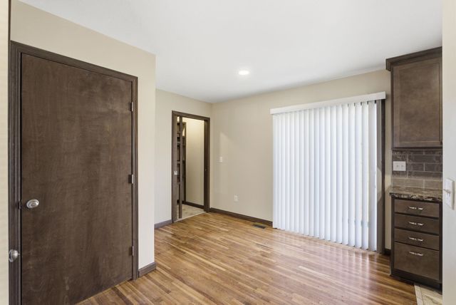 2008 W McCormick Ave, Wichita, KS 67213