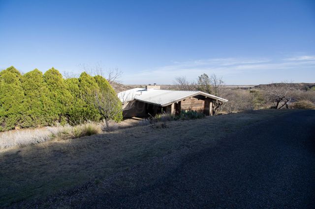 4 Windsor Road, Amarillo, TX 79124