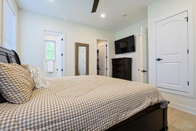 20904 Augusta Drive, Lawrenceburg, IN 47025