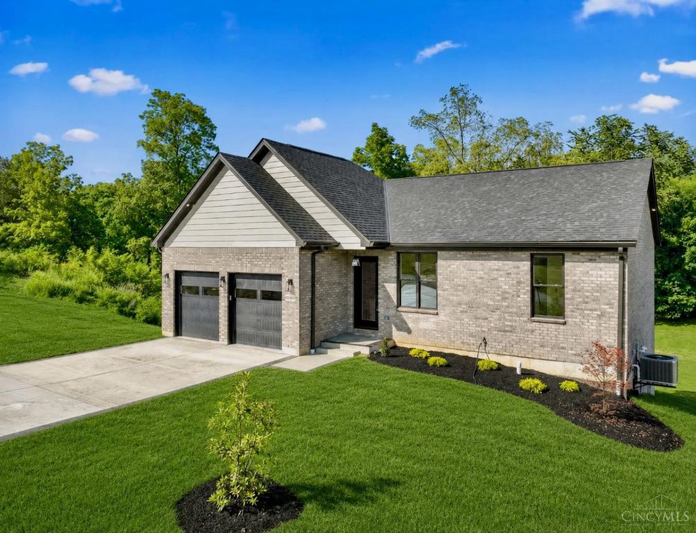 20904 Augusta Drive, Lawrenceburg, IN 47025