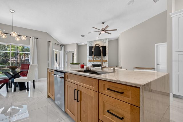16506 LONGLEAT DRIVE, Lutz, FL 33549