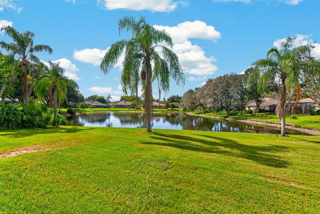 16506 LONGLEAT DRIVE, Lutz, FL 33549