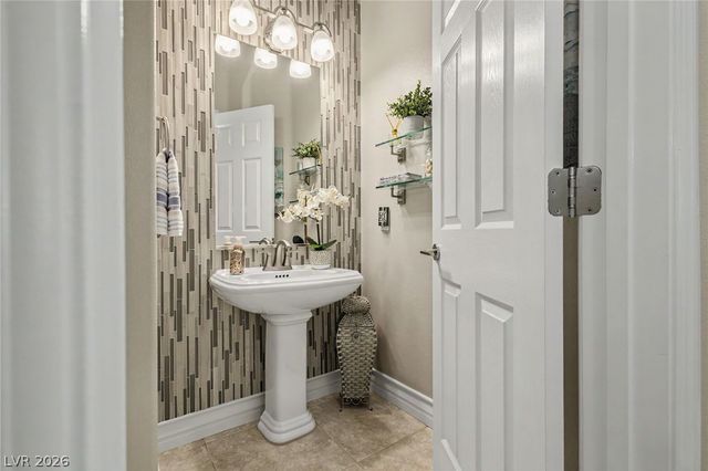 4307 Spooner Lake Circle, Las Vegas, NV 89147