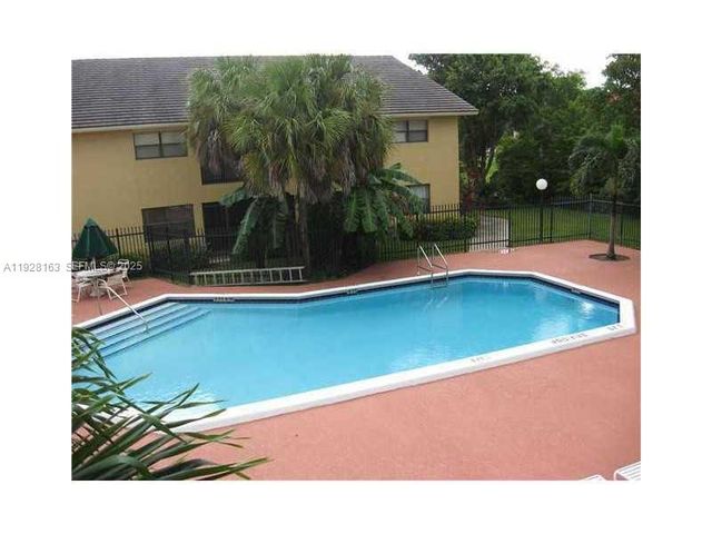 2997 Riverside Dr 212, Coral Springs, FL 33065